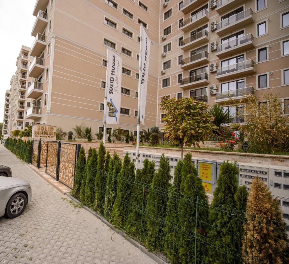 Solid Residence Mamaia Luaran gambar