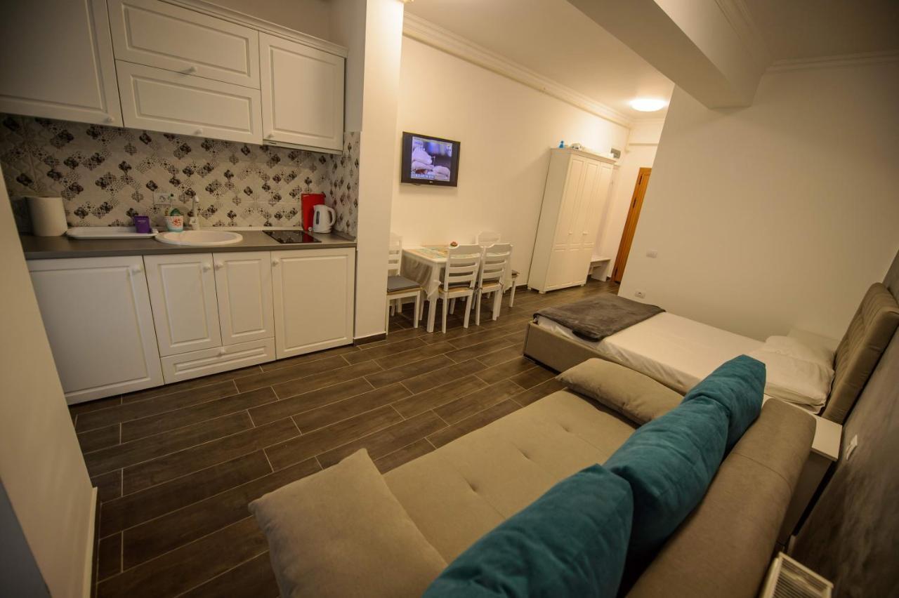 Solid Residence Mamaia Luaran gambar