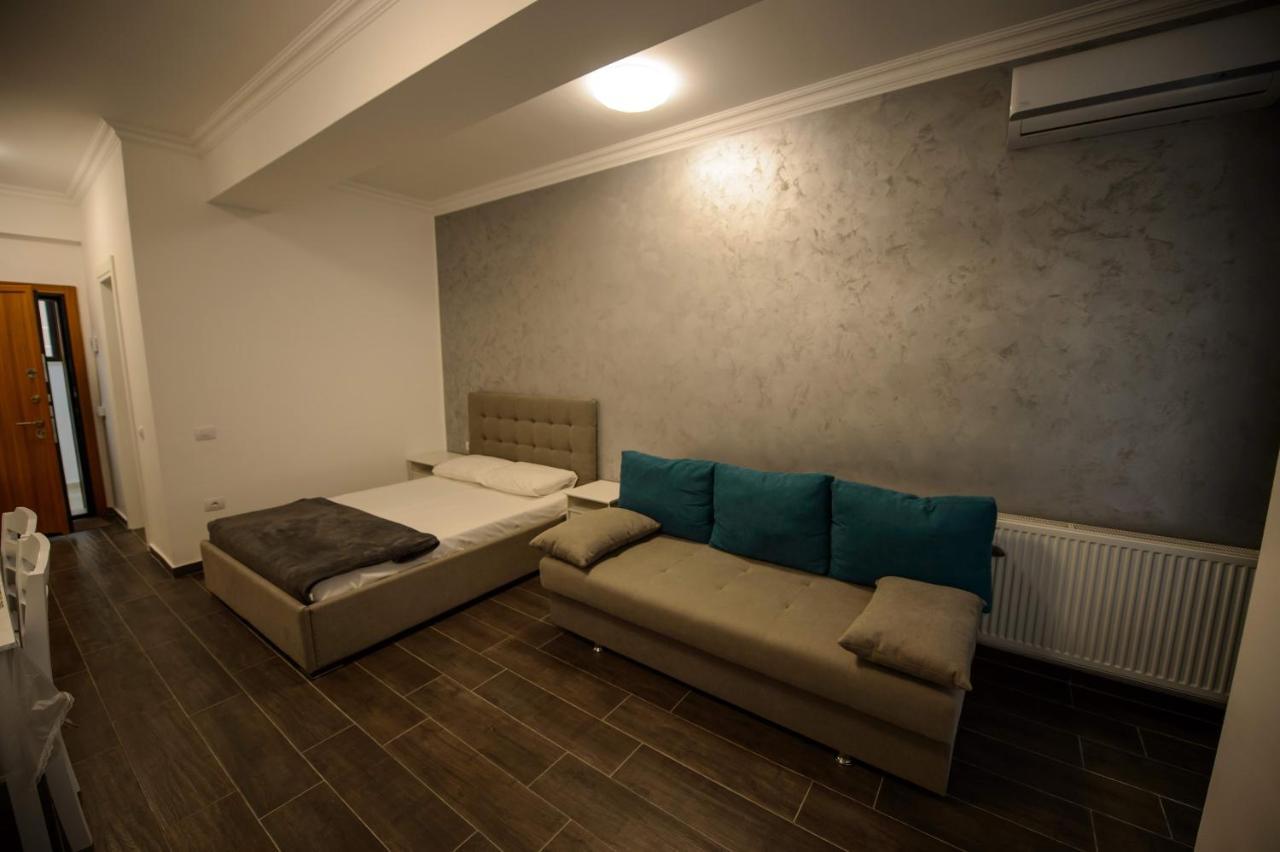 Solid Residence Mamaia Luaran gambar