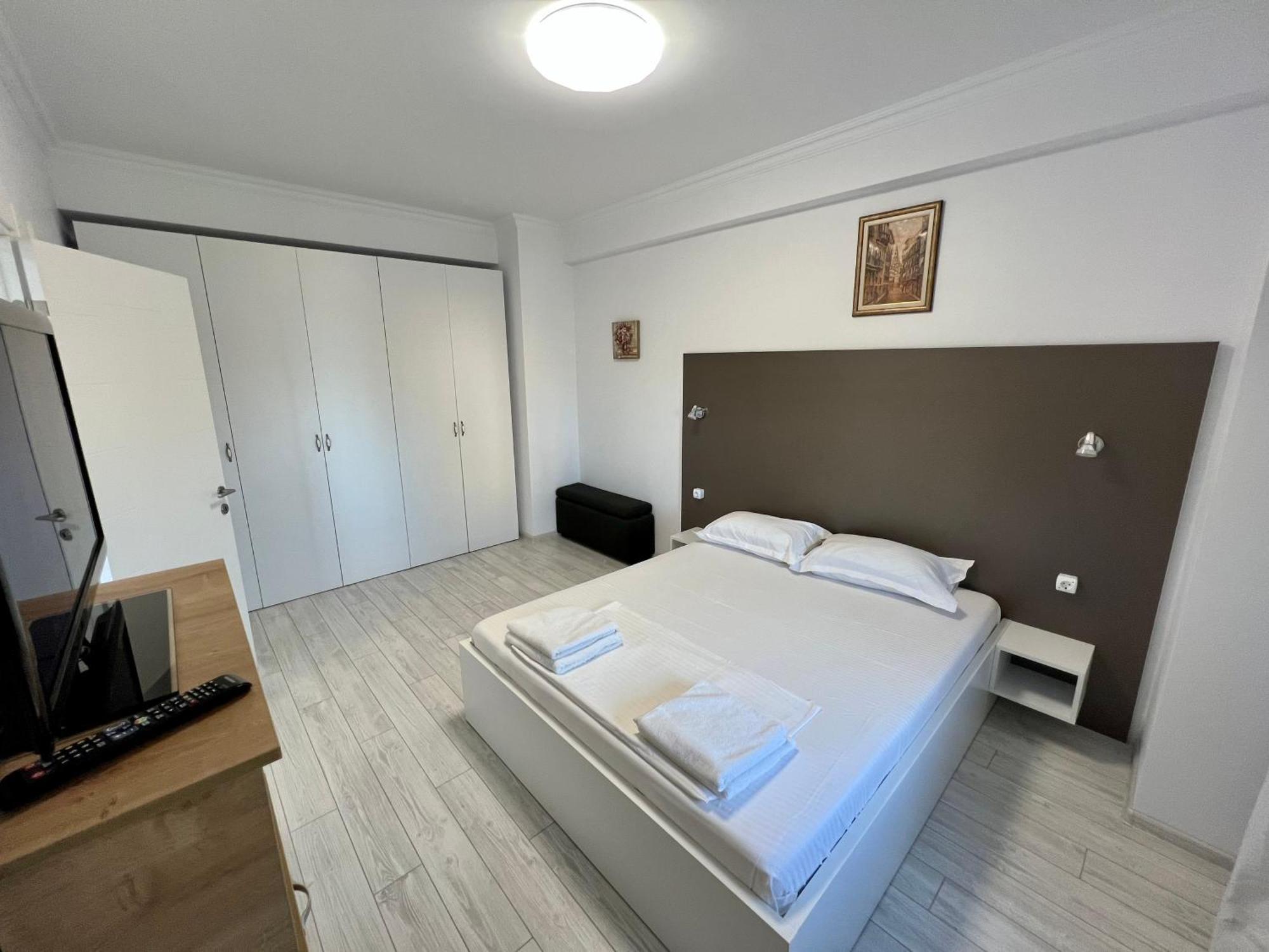 Solid Residence Mamaia Luaran gambar